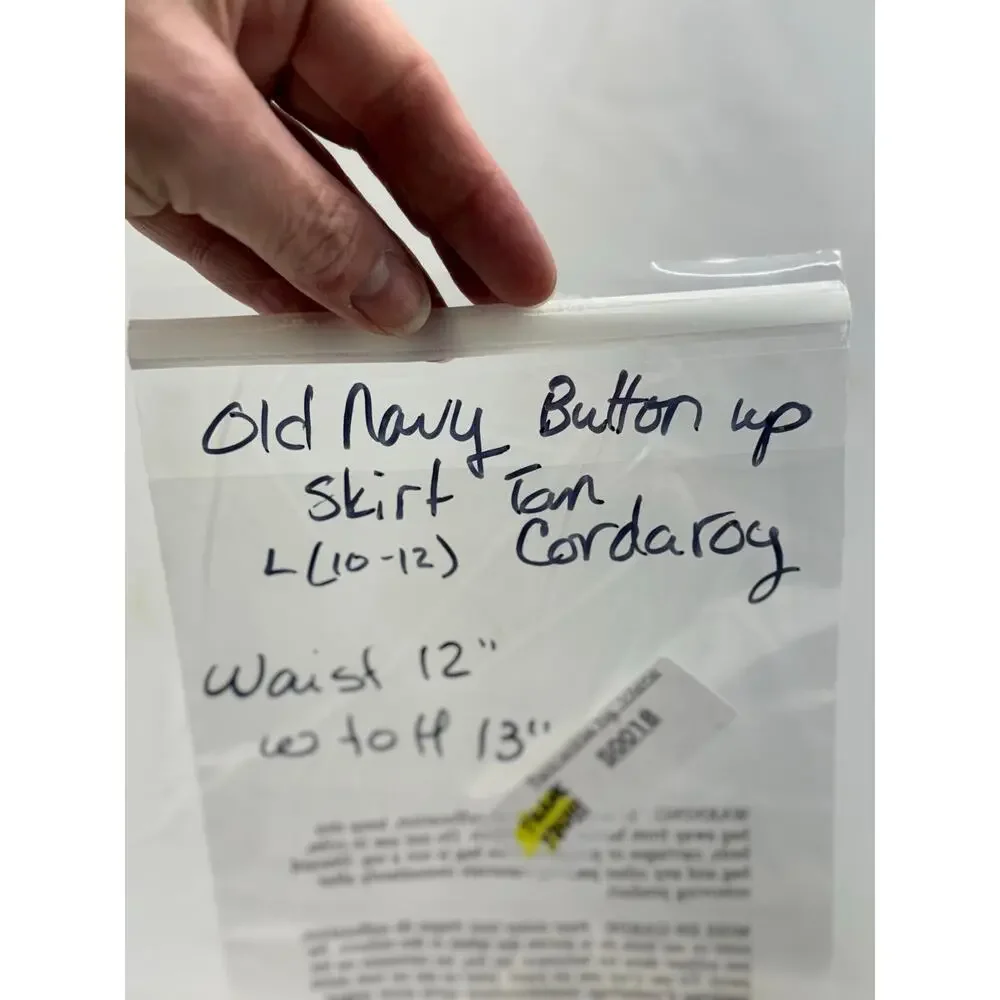 Girls L (10-12) old navy button down corduroy skirt